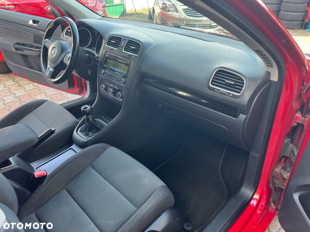 Volkswagen Golf - 16