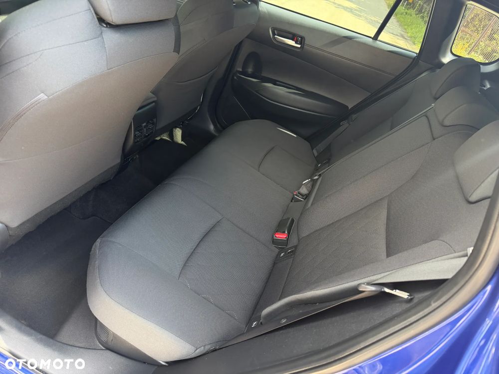 Toyota Corolla Cross 2.0 Hybrid Comfort - 33