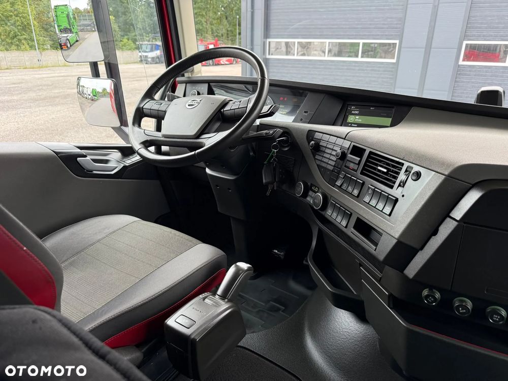 Volvo FH500 EURO 6/XENON/ON1380L/KLIMA.POSTOJOWA/VIN;LB/SERWIS - 31