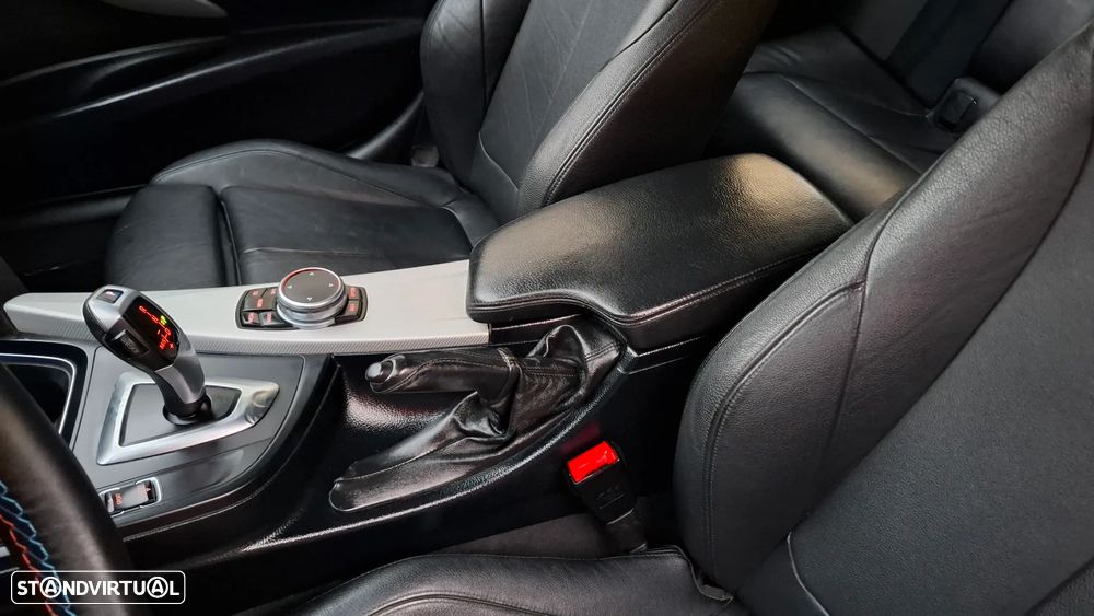 BMW 320 d Touring Auto Pack M - 23