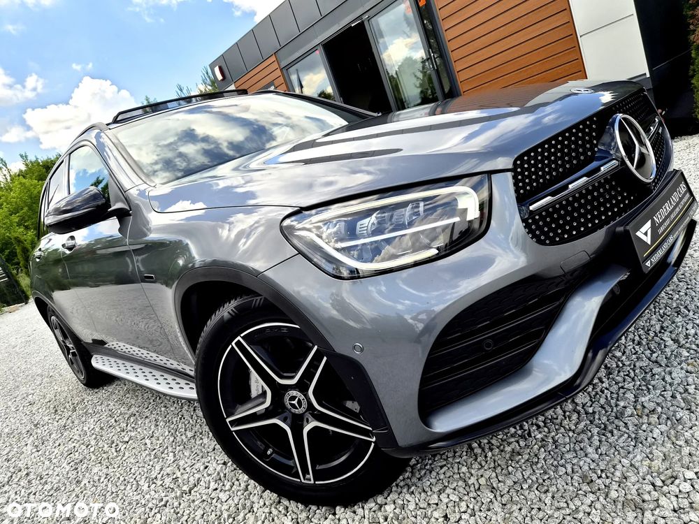 Mercedes-Benz GLC 300 de 4Matic 9G-TRONIC AMG Line Plus - 38