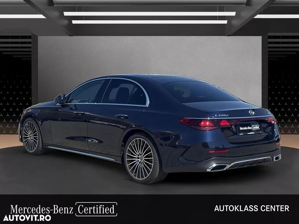 Mercedes-Benz E 220 d 4MATIC MHEV - 4