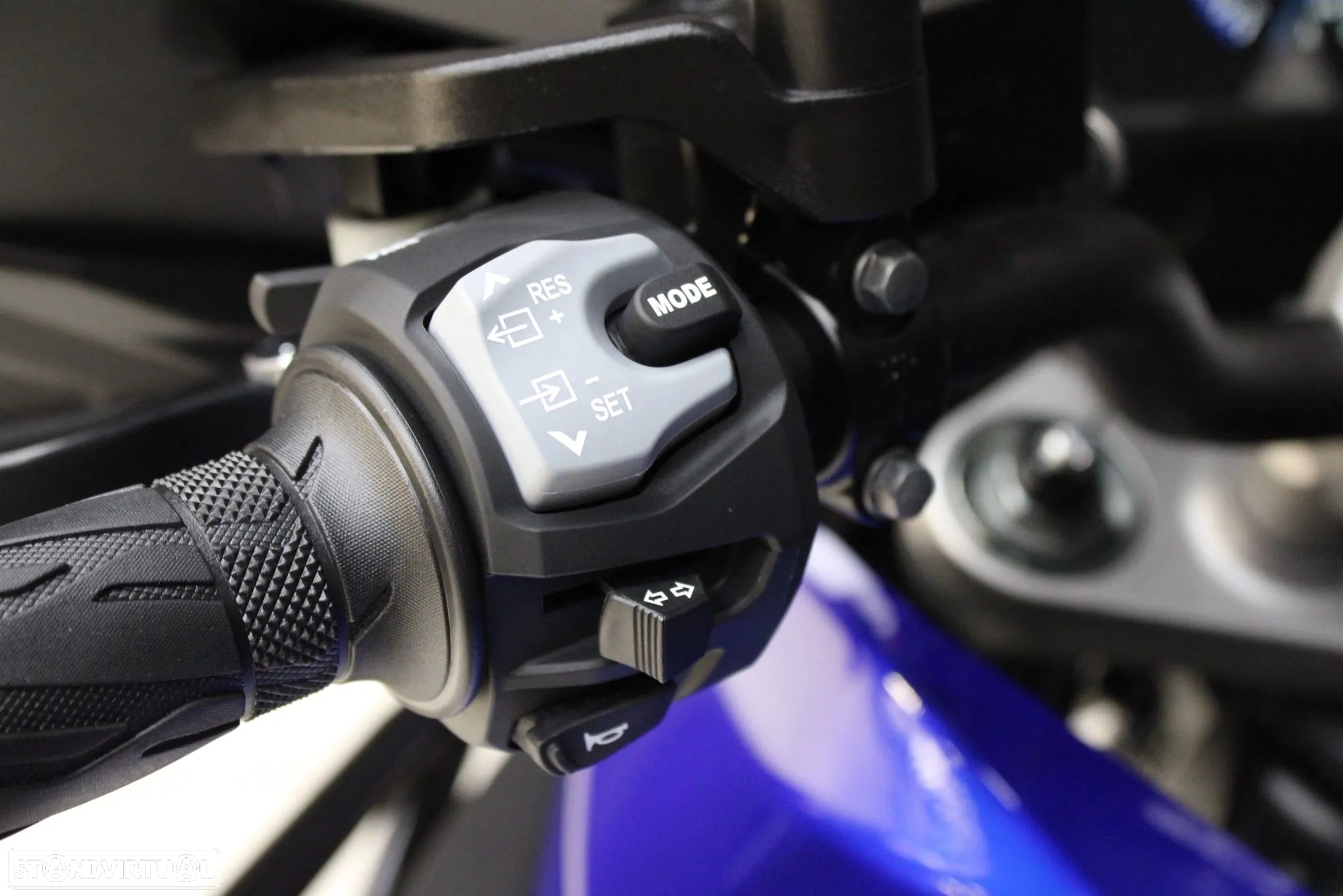 Suzuki DL V-STROM 1050 - 21