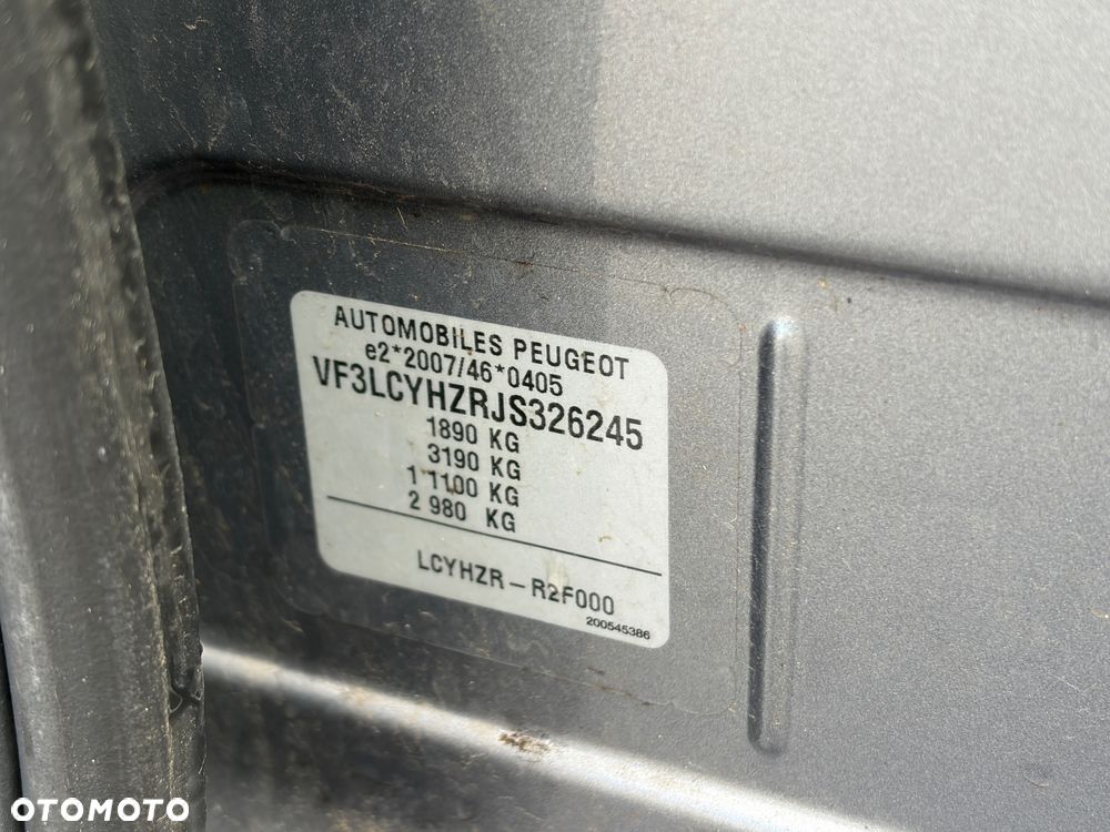 Peugeot 308 BlueHDi 130 EAT8 Black Edition - 38