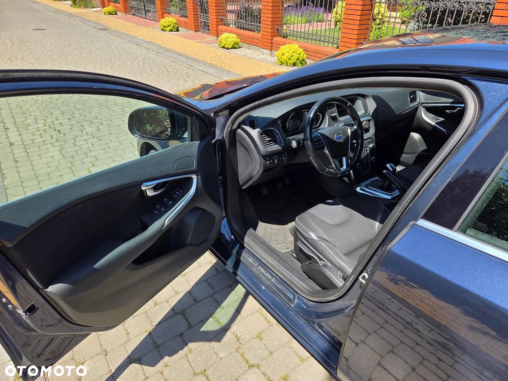 Volvo V40 D4 Drive-E Momentum - 25
