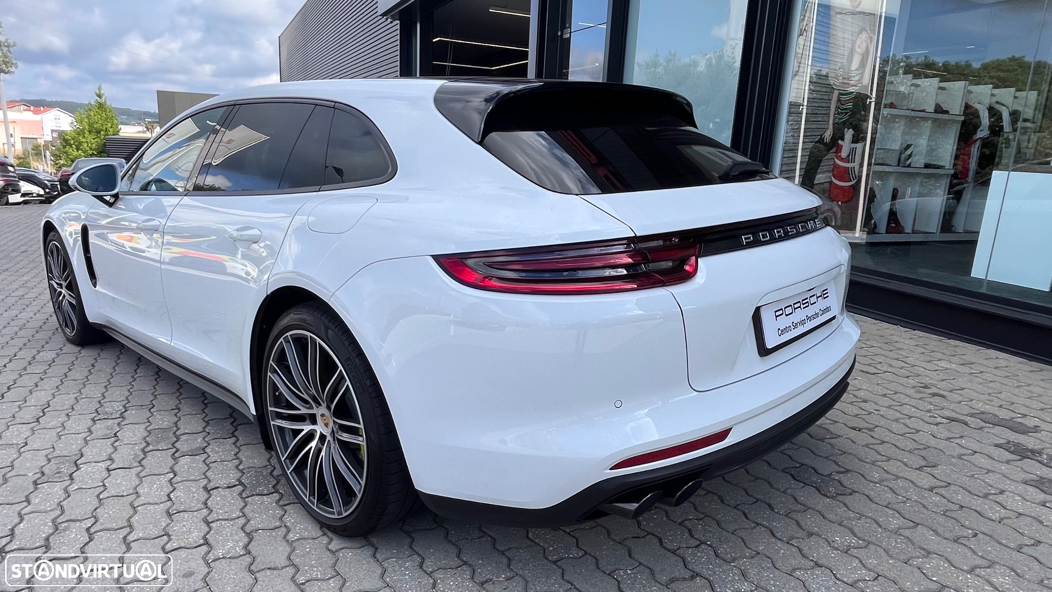 Porsche Panamera Sport Turismo 4 E-Hybrid - 3