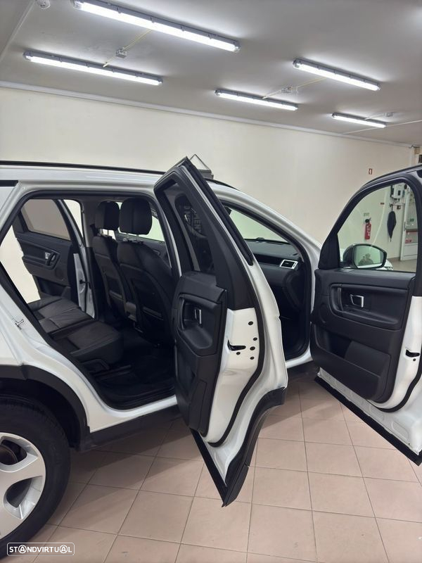 Land Rover Discovery Sport 2.0 eD4 Pure - 27