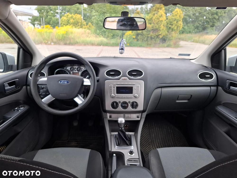 Ford Focus 1.6 Comfort - 17