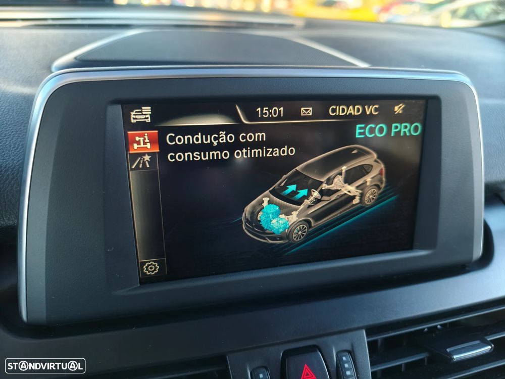 BMW 218 Active Tourer d Sport Line - 31