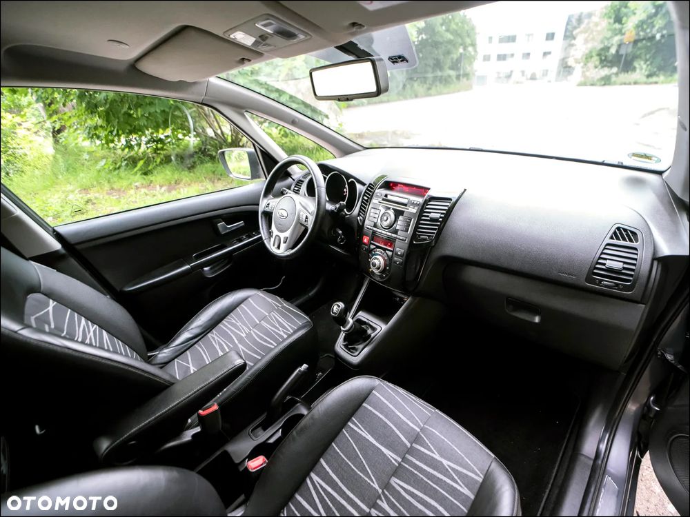 Kia Venga - 19