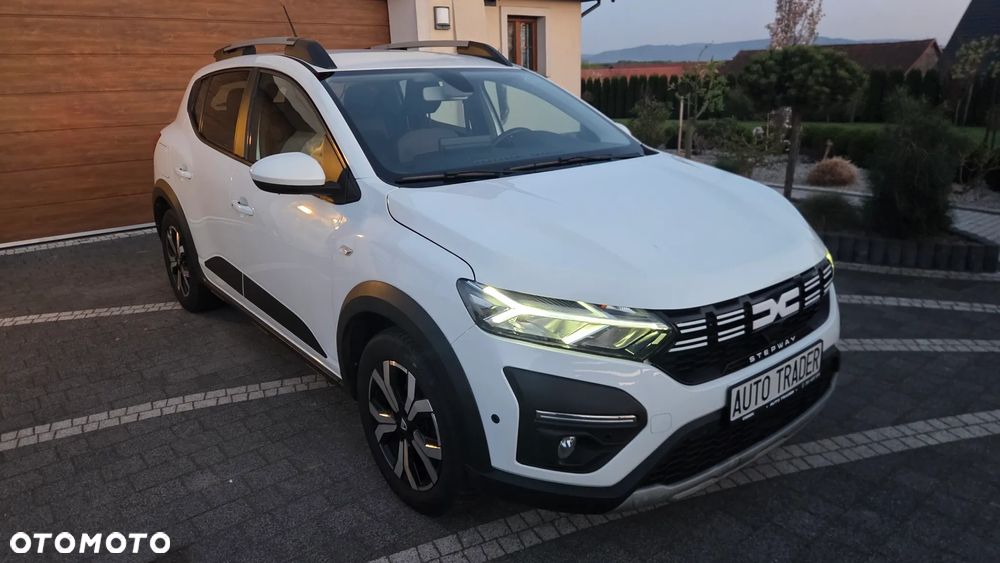 Dacia Sandero Stepway TCe 100 Celebration - 1