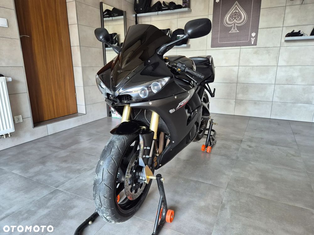 Yamaha R6 - 5