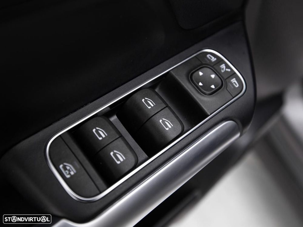 Mercedes-Benz EQA 300 4Matic Progressive - 17