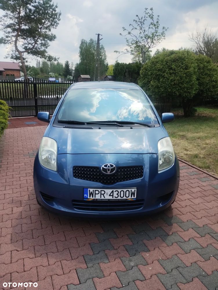 Toyota Yaris - 2