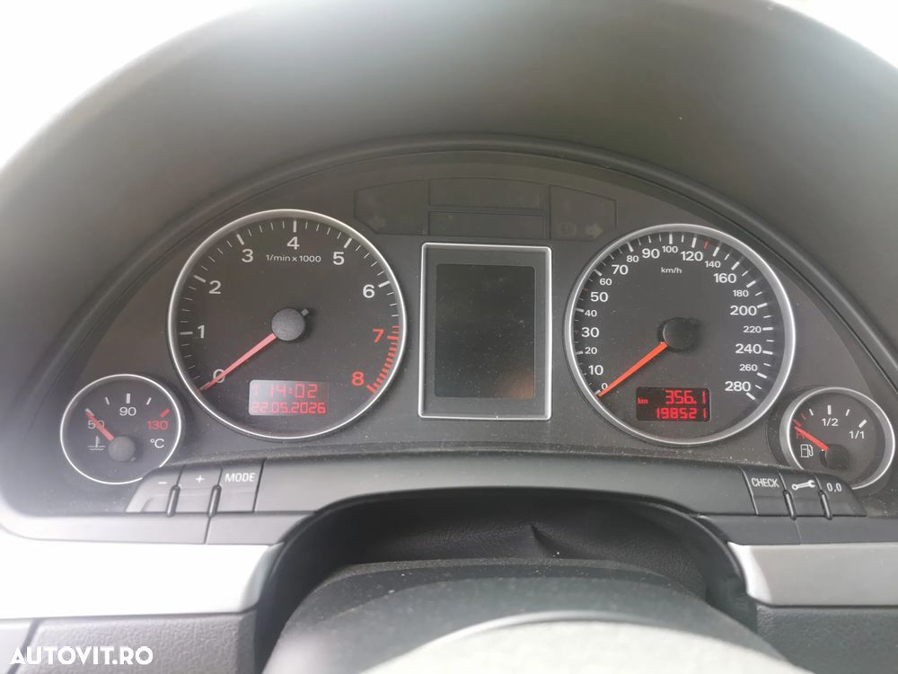 Audi A4 2.0 TFSI Quattro - 18