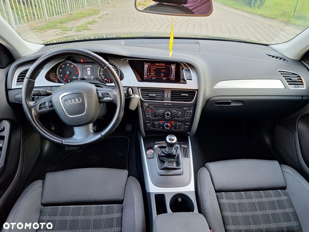 Audi A4 Avant 1.8 TFSI Ambiente - 9