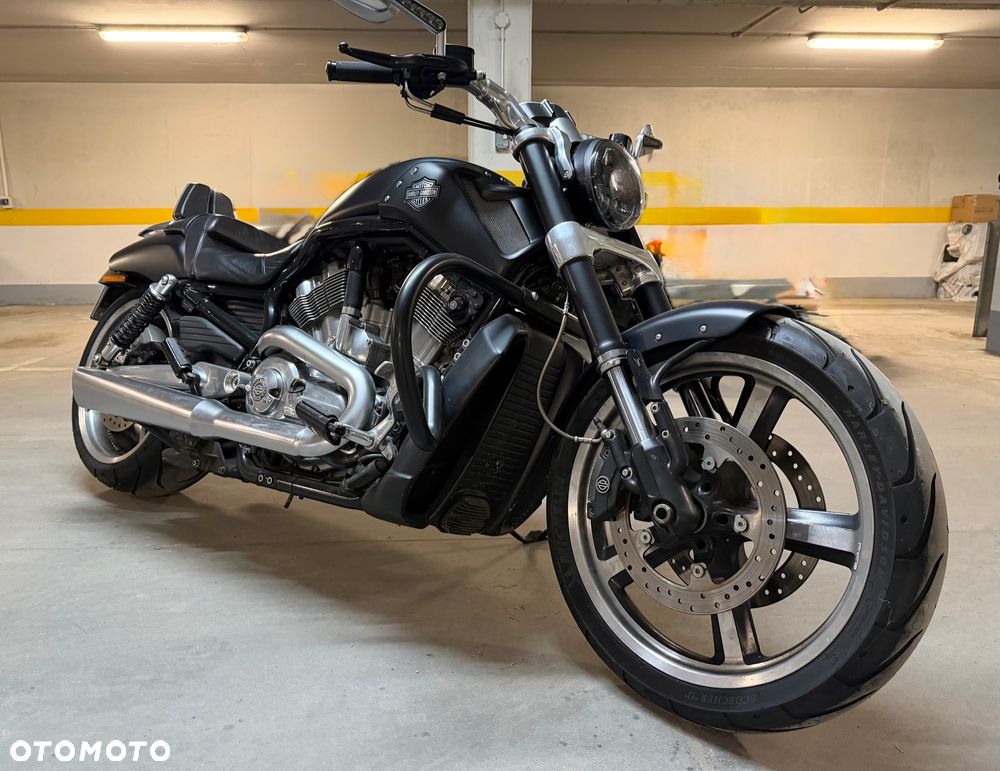 Harley-Davidson V-Rod Muscle - 1