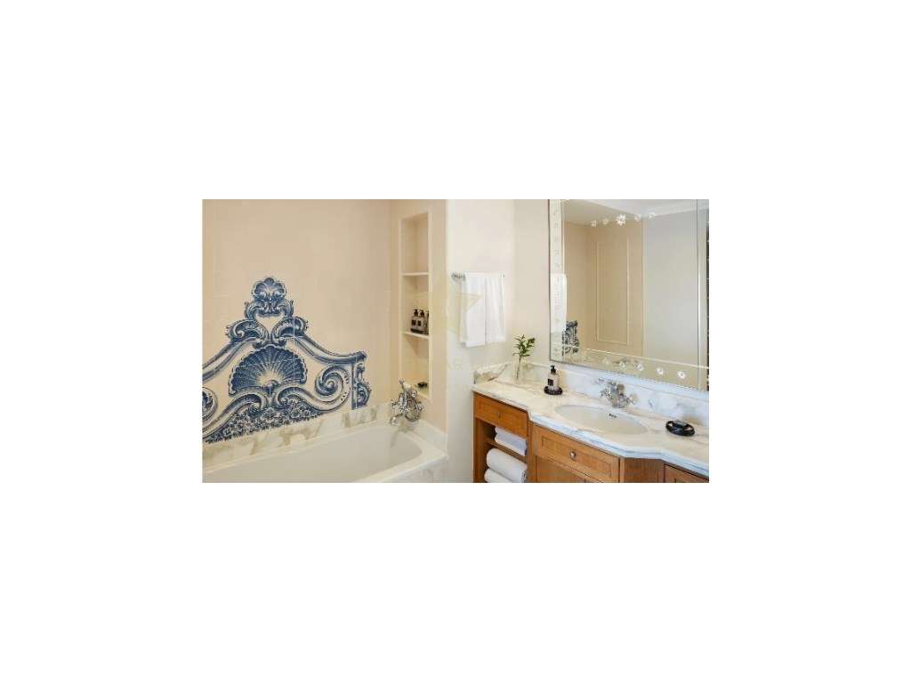 Apartamento T3 com Vista para Piscina e Jardim - Grande imagem: 4/6