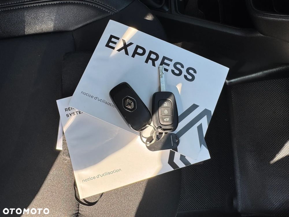 Renault Kangoo Express - 11