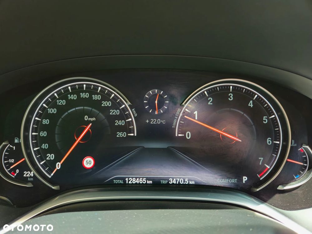 BMW Seria 7 750Li Edition Exclusive - 32
