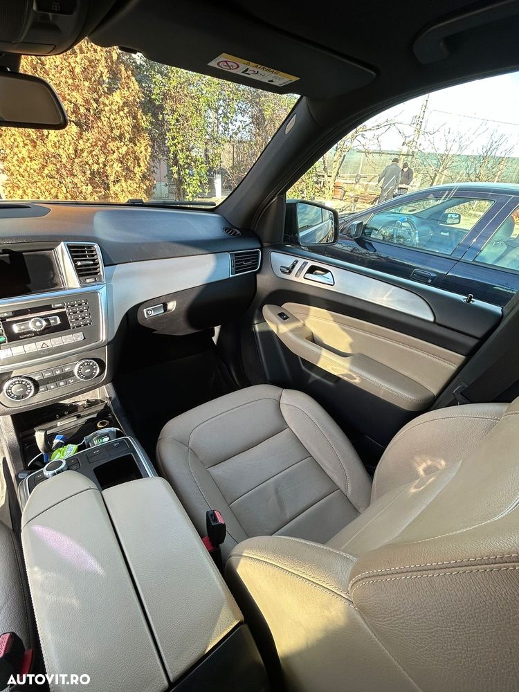 Mercedes-Benz ML 350 BlueTec 4MATIC Aut - 10