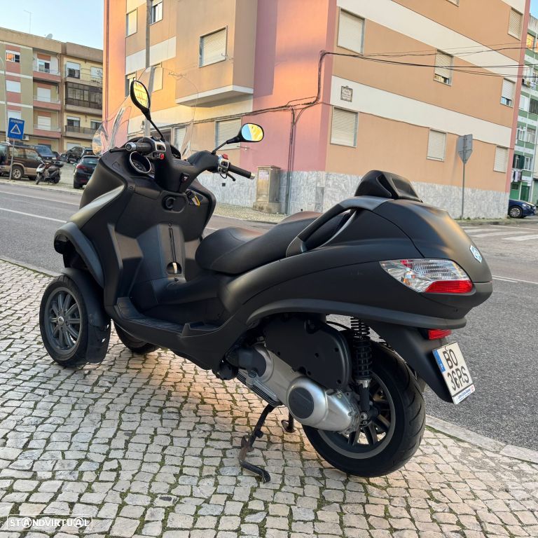 Piaggio MP3 250 - 5