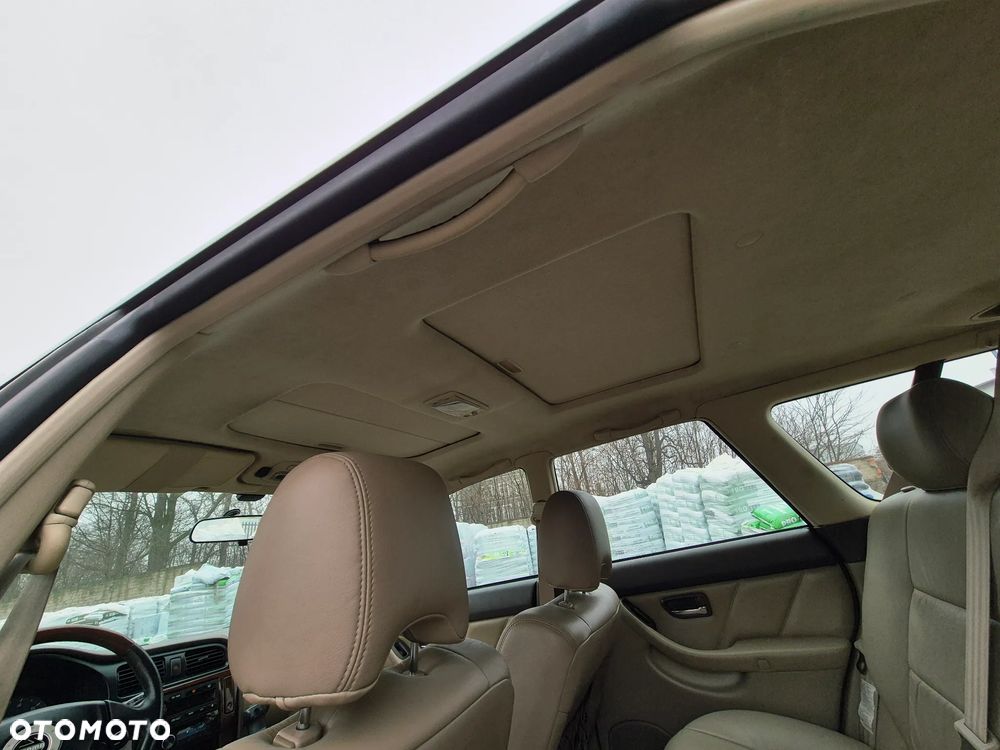 Subaru Outback 3.0 H6 - 31