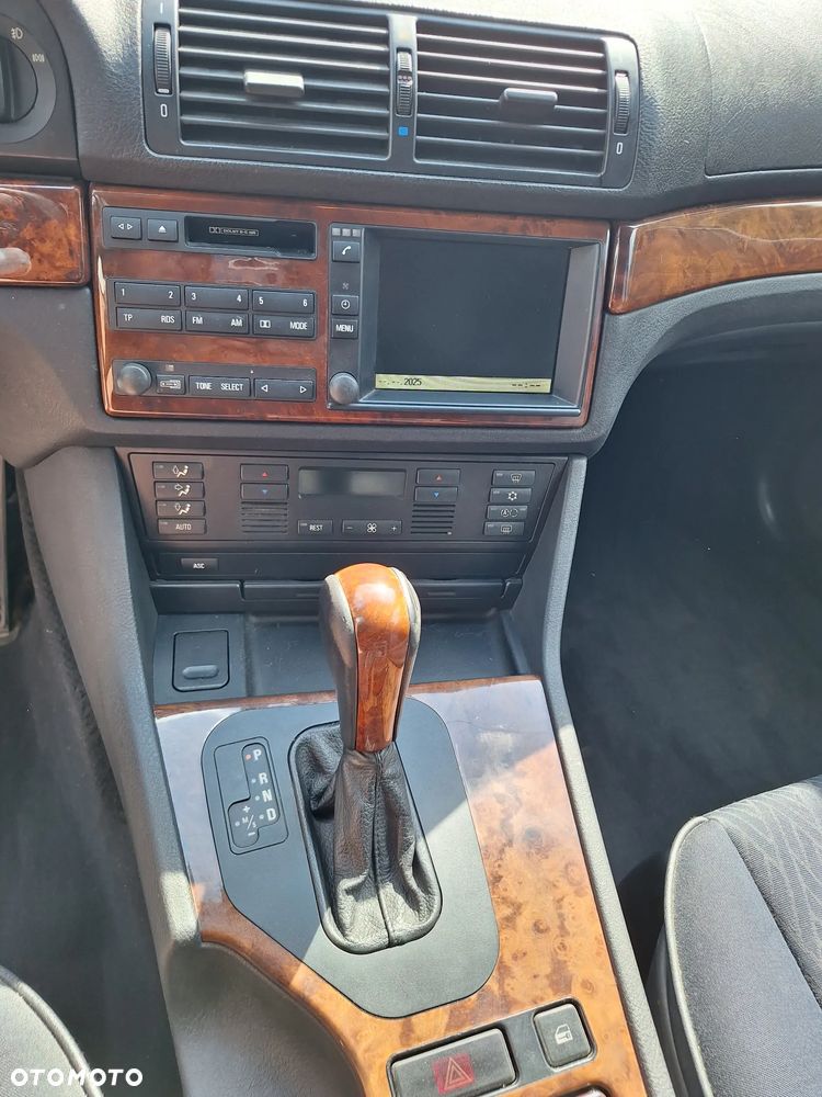 BMW Seria 5 - 13