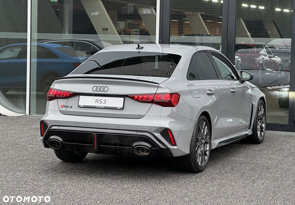 Audi RS3 Limousine - 7
