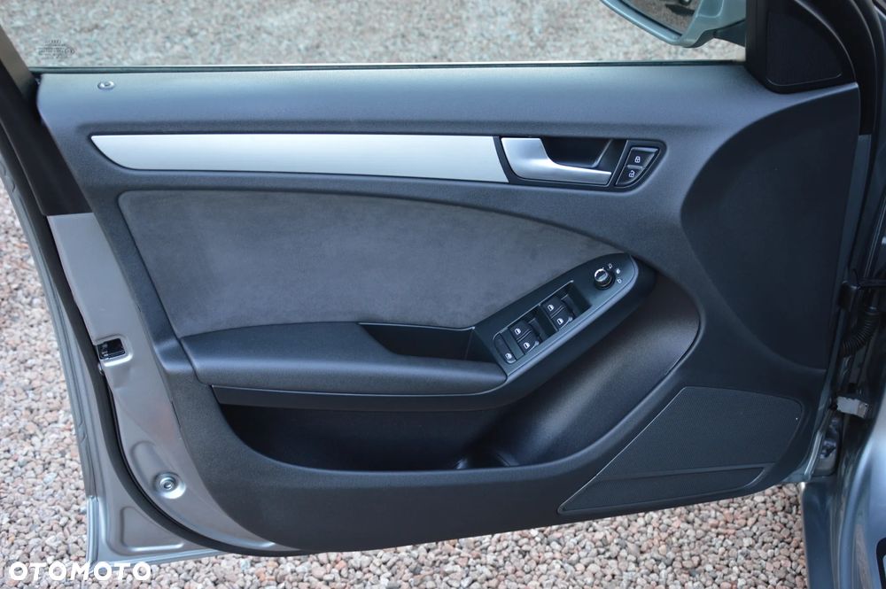 Audi A4 Avant - 22