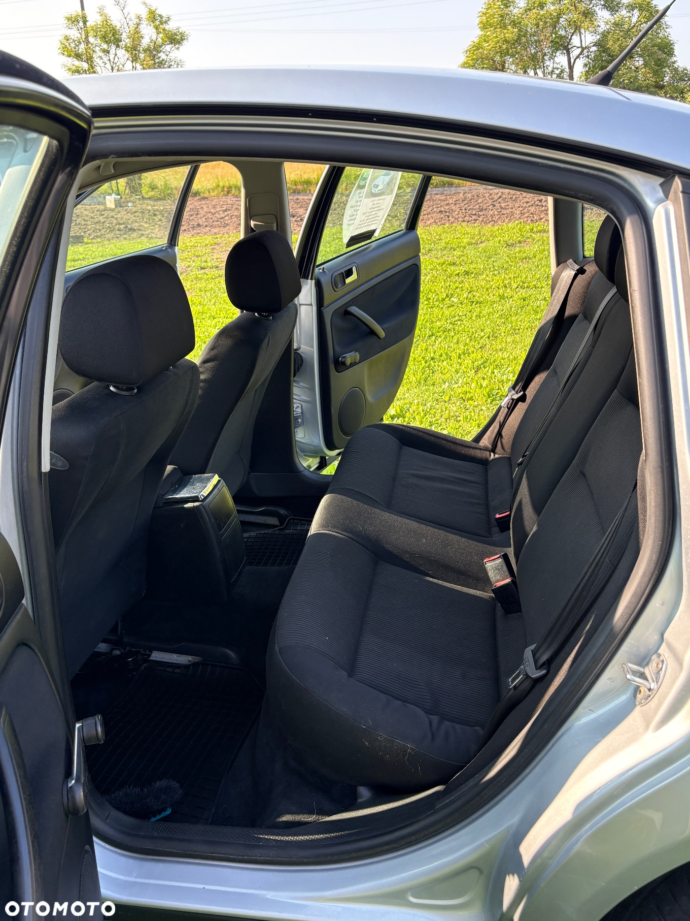 Volkswagen Passat 1.9 TDI Comfortline - 13