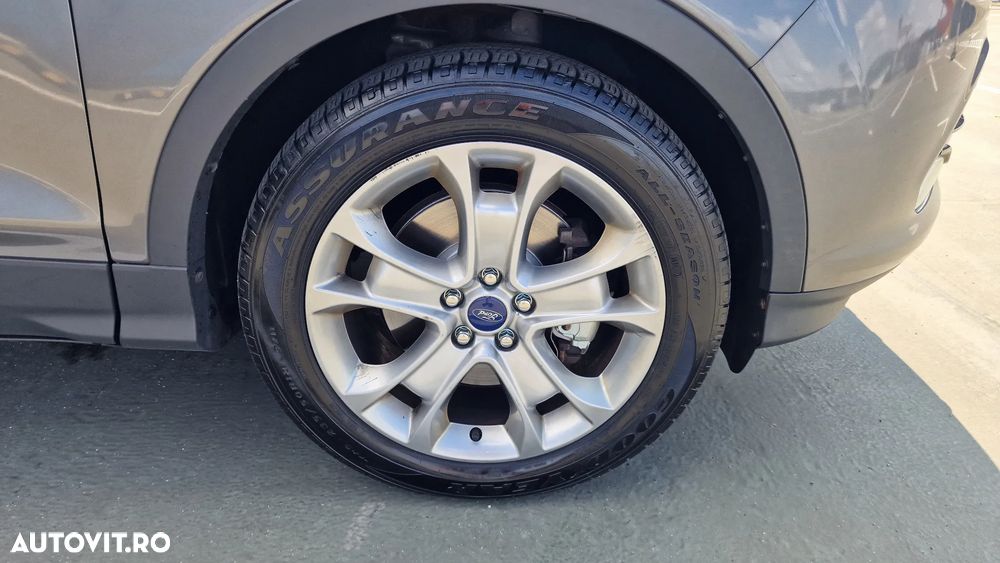 Ford Kuga 1.6 EcoBoost 4x4 Aut. Titanium - 23