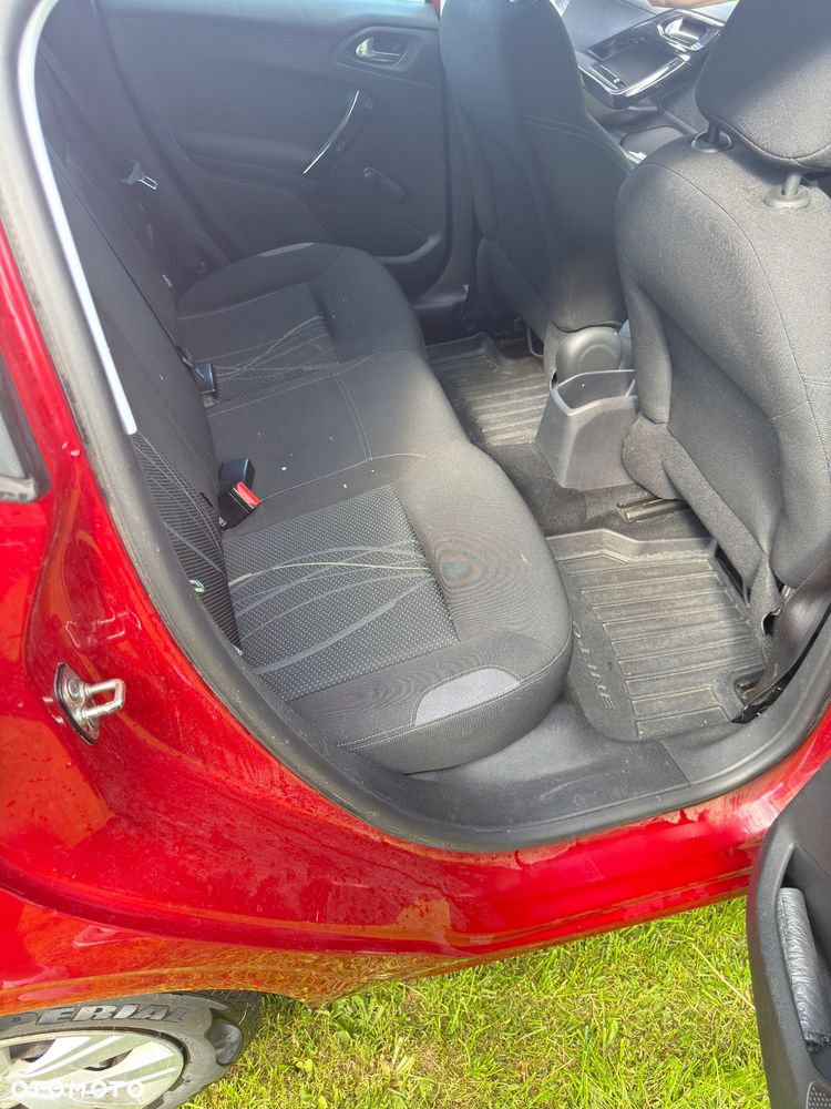 Peugeot 208 1.4 HDi Active - 10