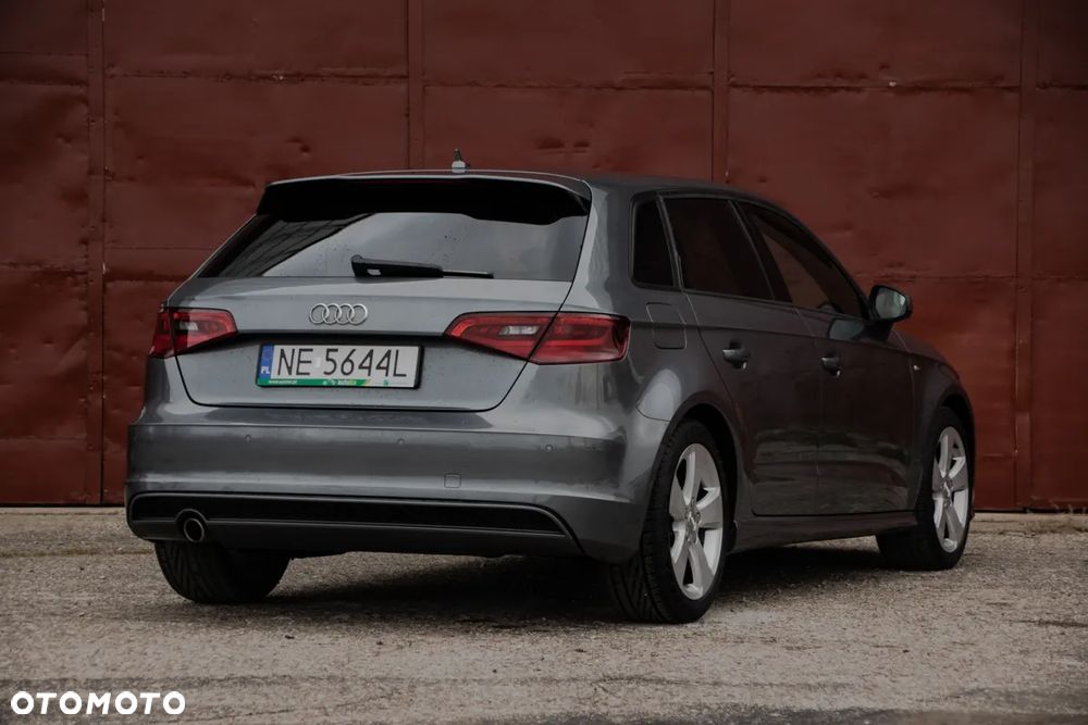 Audi A3 Sportback 1.6 TDI (clean diesel) S tronic S line Sportpaket - 6