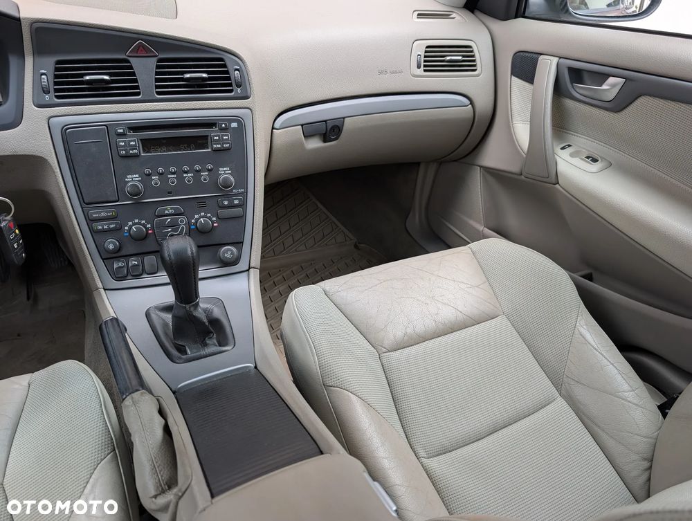 Volvo S60 2.4D Momentum - 28
