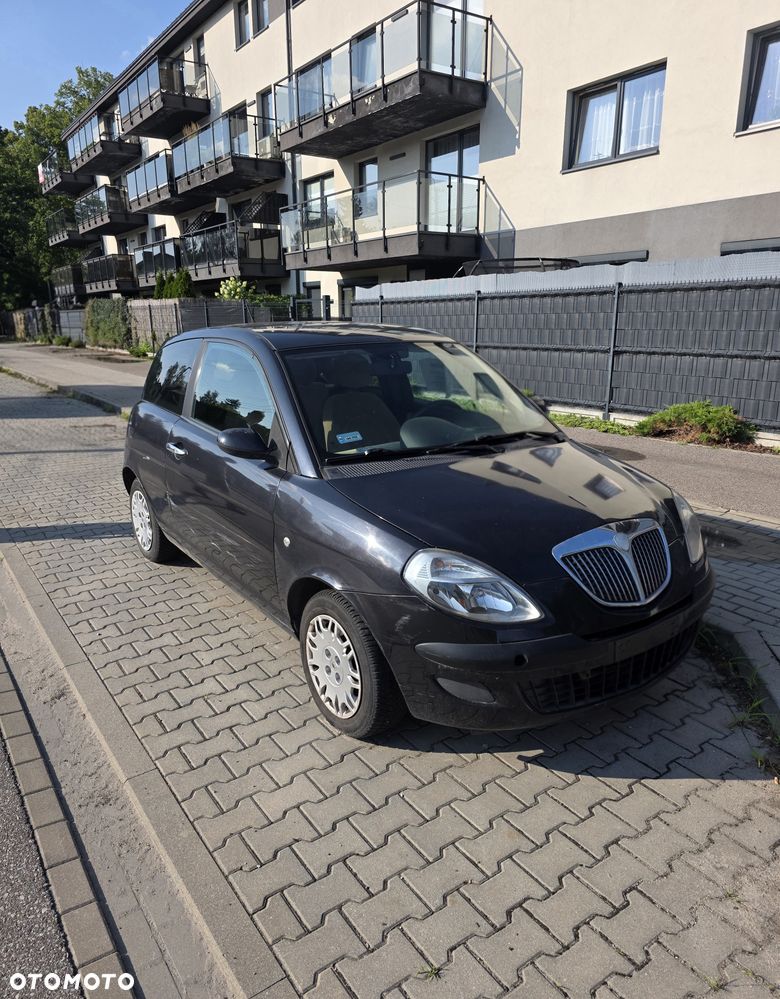Lancia Ypsilon - 4