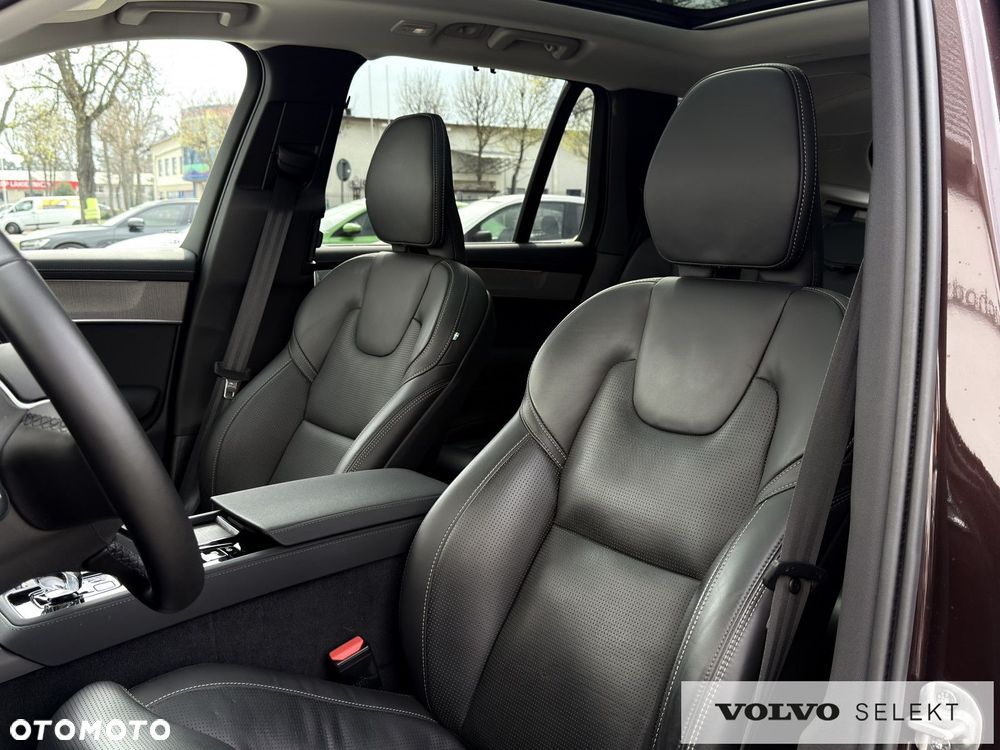 Volvo XC 90 - 25