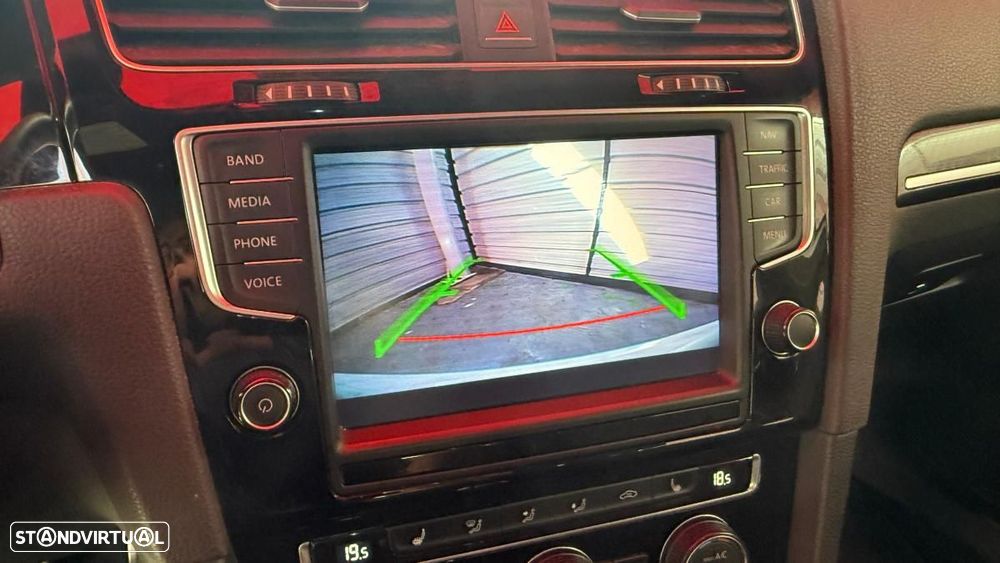 VW Golf - 8
