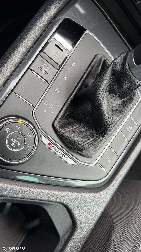 Volkswagen Tiguan 2.0 TDI SCR 4MOTION (BlueMotion Techn.) DSG Highline - 34