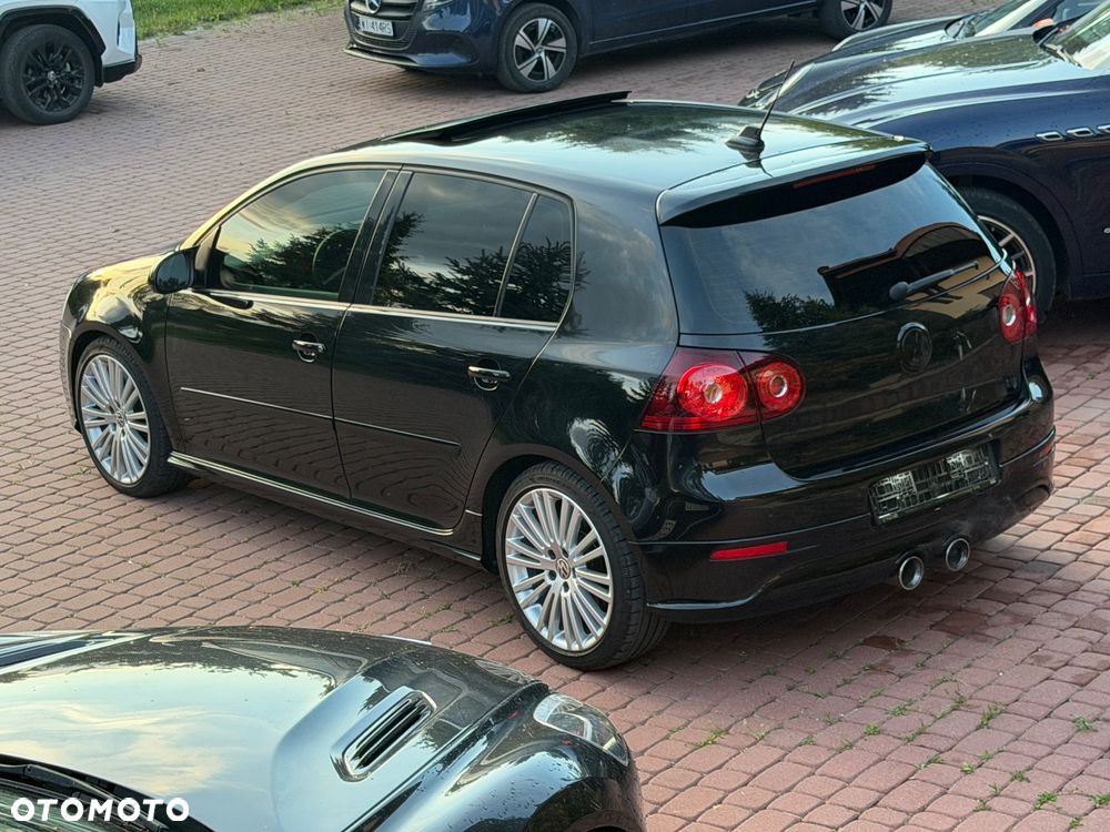 Volkswagen Golf - 6