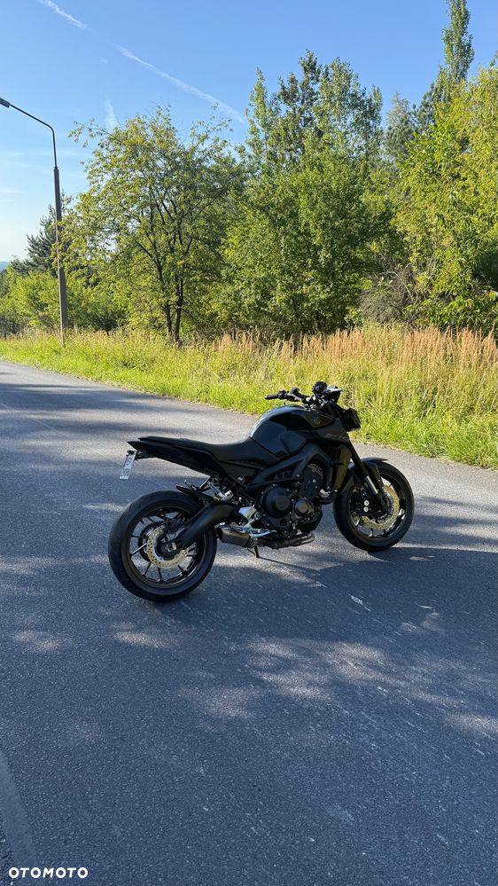 Yamaha MT - 9