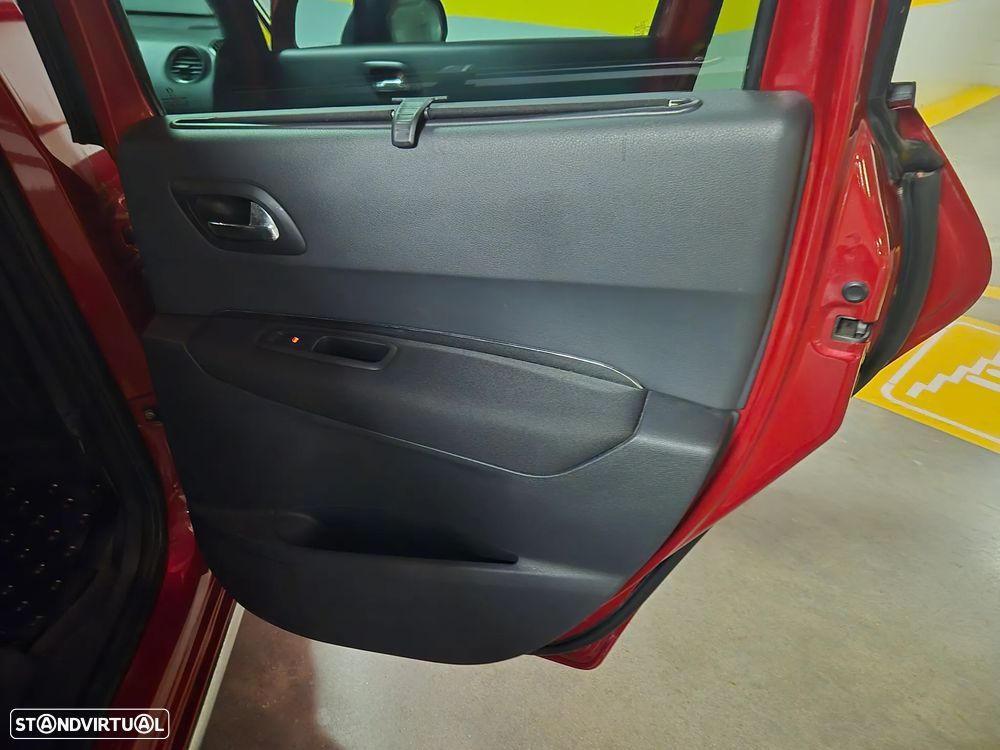 Peugeot 3008 HDi 150 Allure - 36