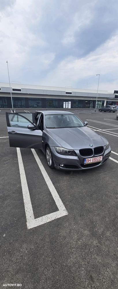 BMW Seria 3 320d DPF Aut. - 10
