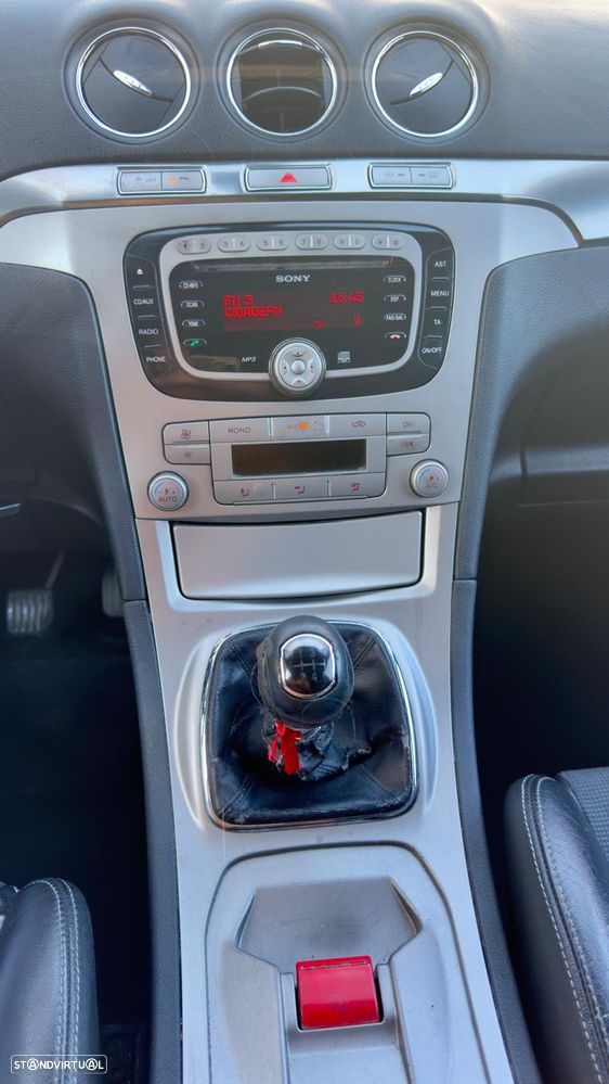 Ford S-Max 2.0 TDCi Titanium 7L - 13