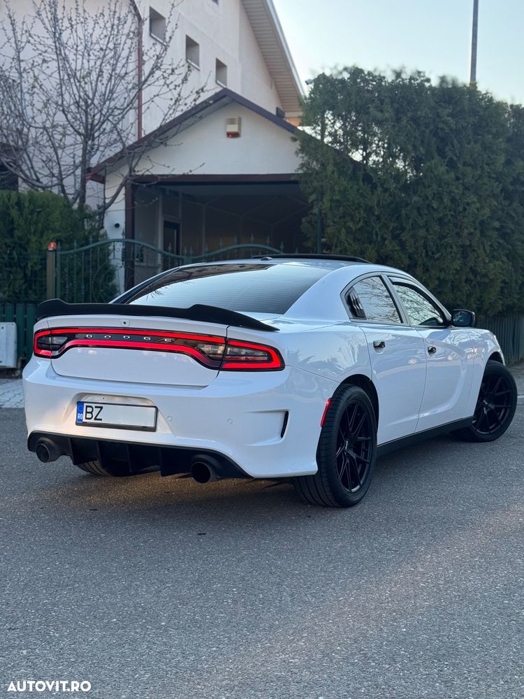 Dodge Charger - 4