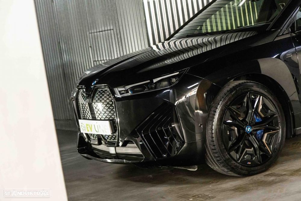 BMW iX M60 - 36