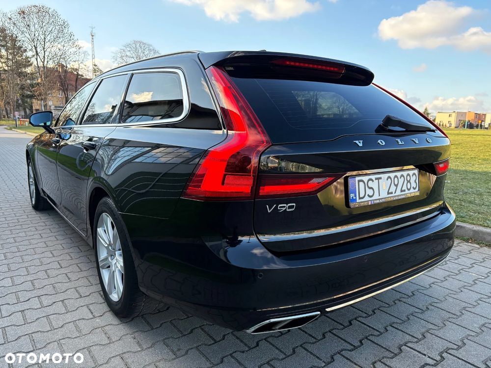 Volvo V90 D3 Momentum Pro - 11