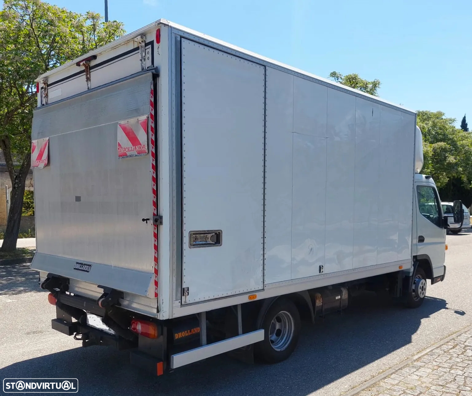 Mitsubishi Fuso Canter - 5