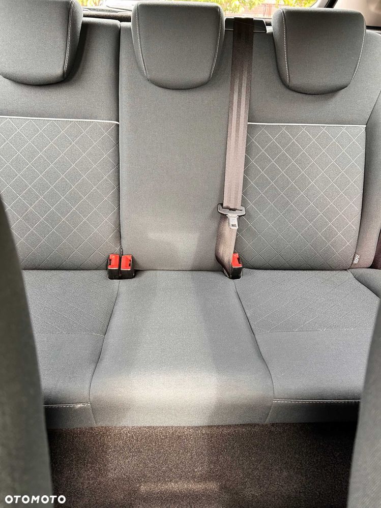 Ford Fiesta - 15