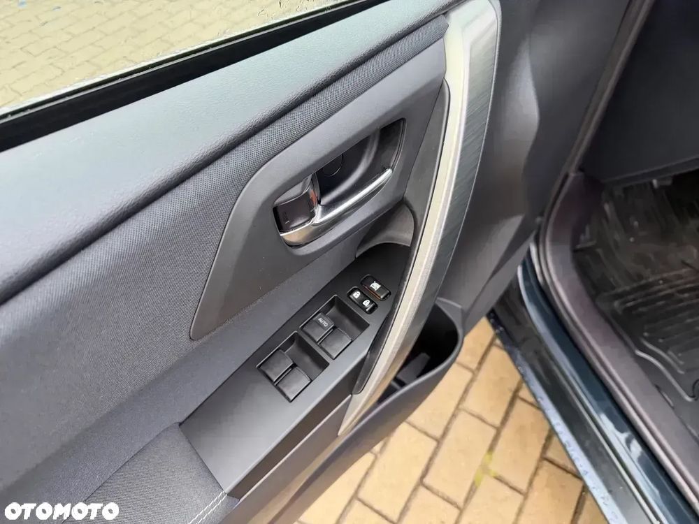 Toyota Auris 2.0 D-4D Edition - 23